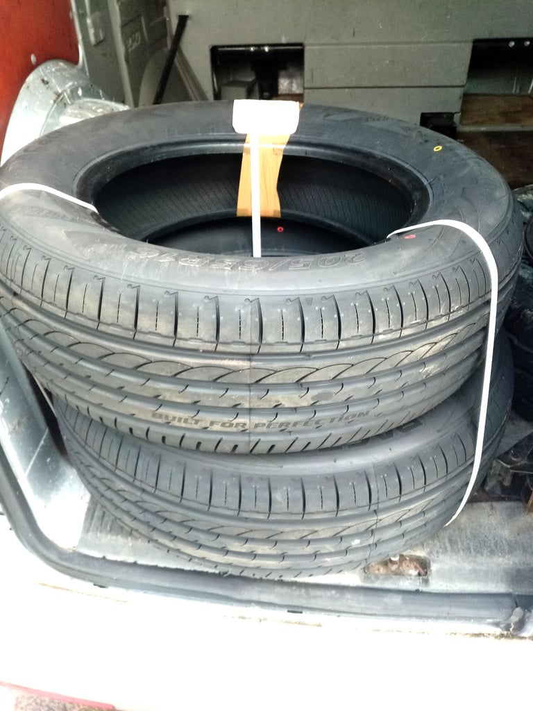 2 x ALVENTI 205/65 R16 95V tyres for cars but not for vans