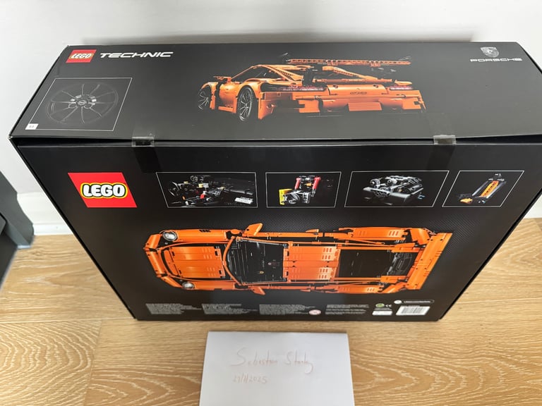 LEGO Technic Porsche 911 GT3 RS Set 42056 New Sealed Box. Excellent condition