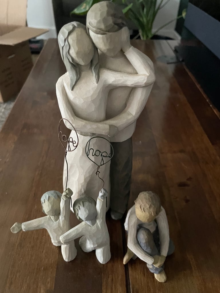 Willow tree figurines bundle