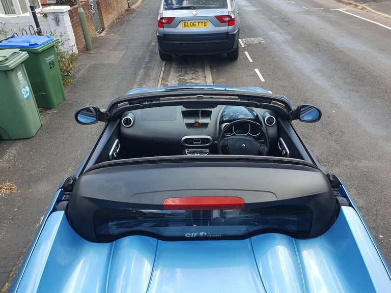 Renault,WIND Convertible, new MoT, TBK, water pump replaced and serviced Nov 2025