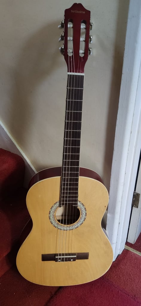 Fortissimo full size classical guitar for age 12 to adults