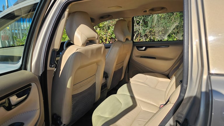 2002 Volvo XC70 2.5T S 5dr Geartronic ESTATE Petrol Automatic
