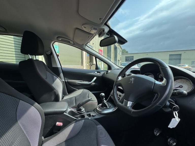 Peugeot 308 1.6 e-HDi 112 Sportium 5dr Diesel