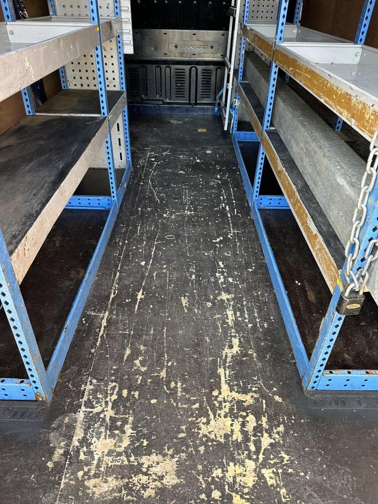 2013 Ford Transit 2.2 TDCi 350 Panel Van 3dr Diesel Manual FWD L2 H3 (209 g/km, 123 bhp) Panel Va...