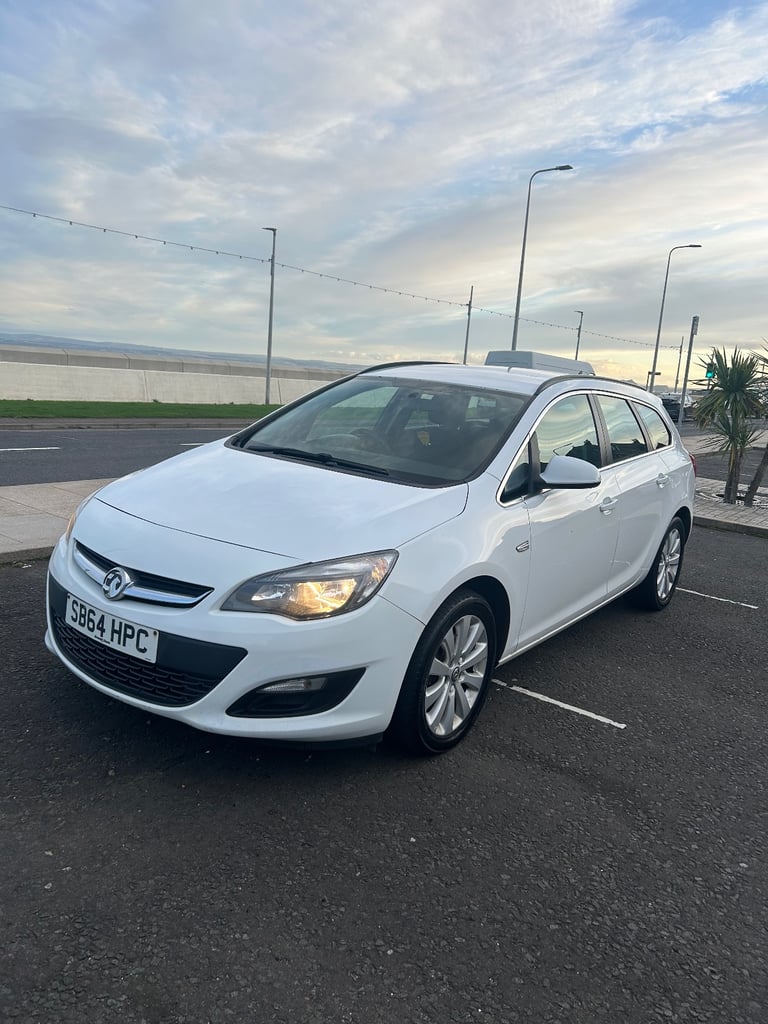 Vauxhall, ASTRA, Estate, 2015, Manual, 1598 (cc), 5 doors