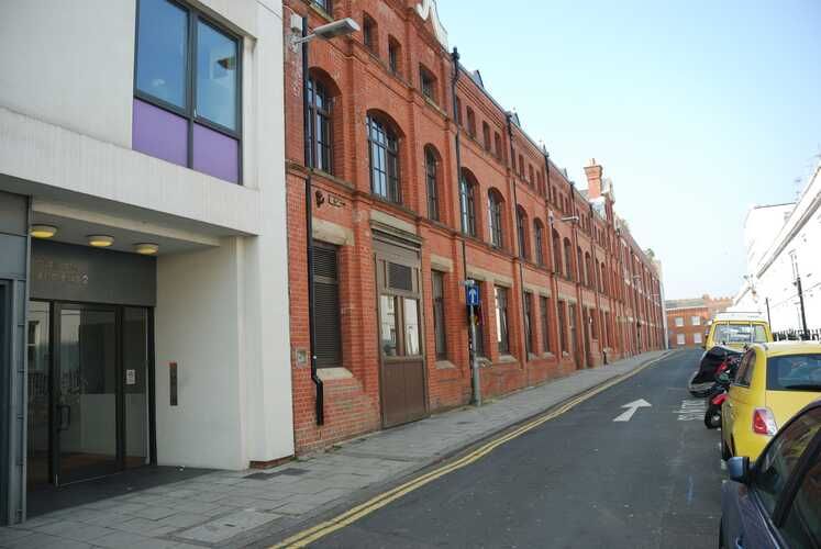 Double Room in a Lovely Modern Shared Flat (share wi 3 others), Argus Lofts, BN1