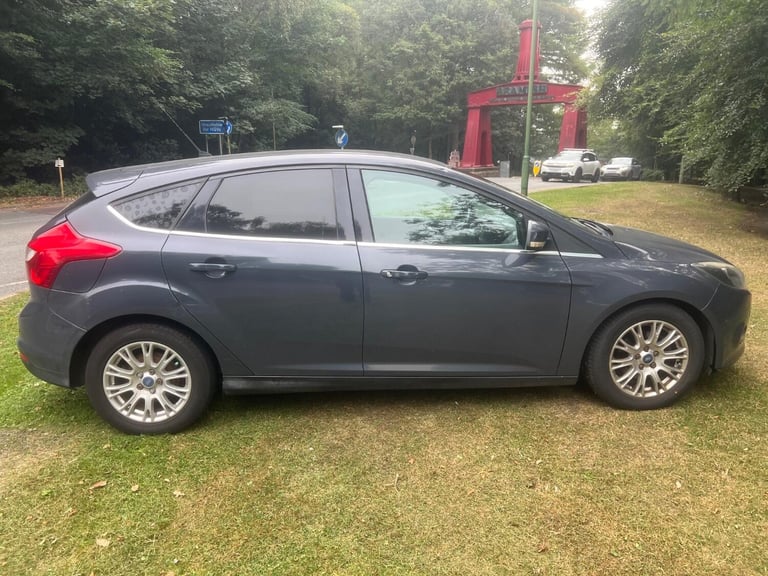 FORD FOCUS 1.6 titanium 2011