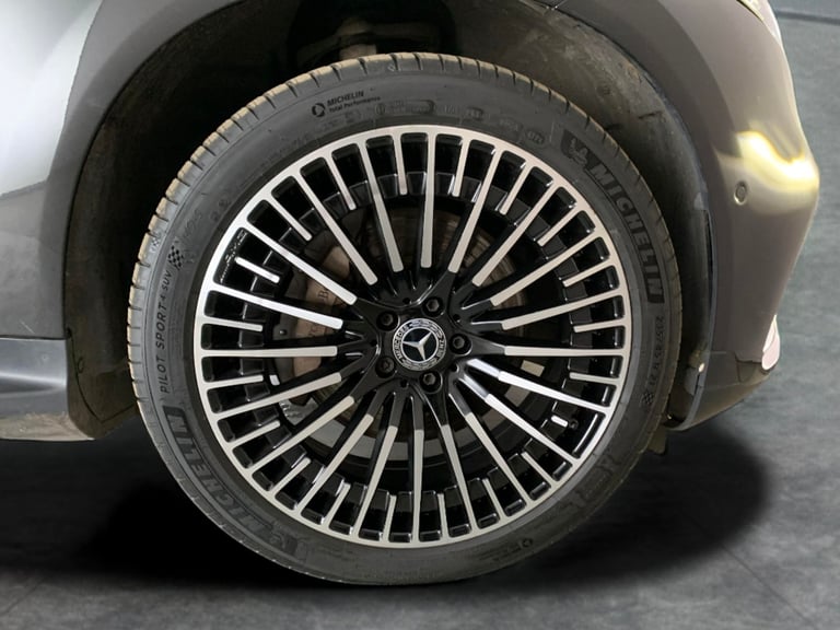 2022 Mercedes-Benz EQC EQC 400 80kWh AMG Line (Premium) SUV 5dr Electric Auto 4MATIC (408 ps) - L...