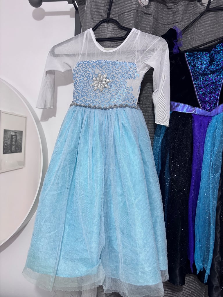 Kids costumes and accessories Age 3-6?