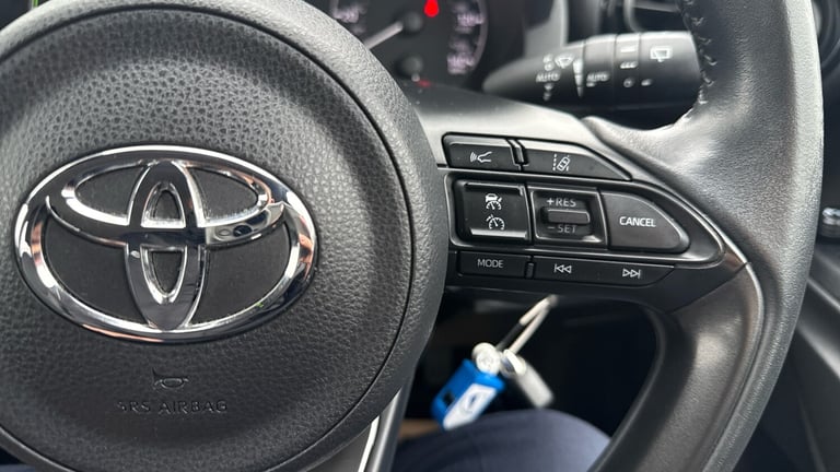 2022 Toyota Yaris 1.5 Hybrid Icon 5dr CVT Hybrid Hatchback Hatchback Hybrid Automatic