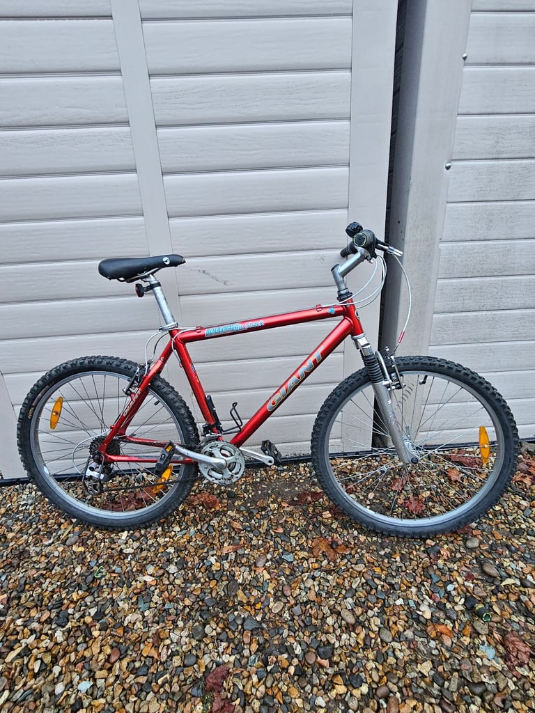 Giant Boulder Alu shock Retro (m) Mountainbike