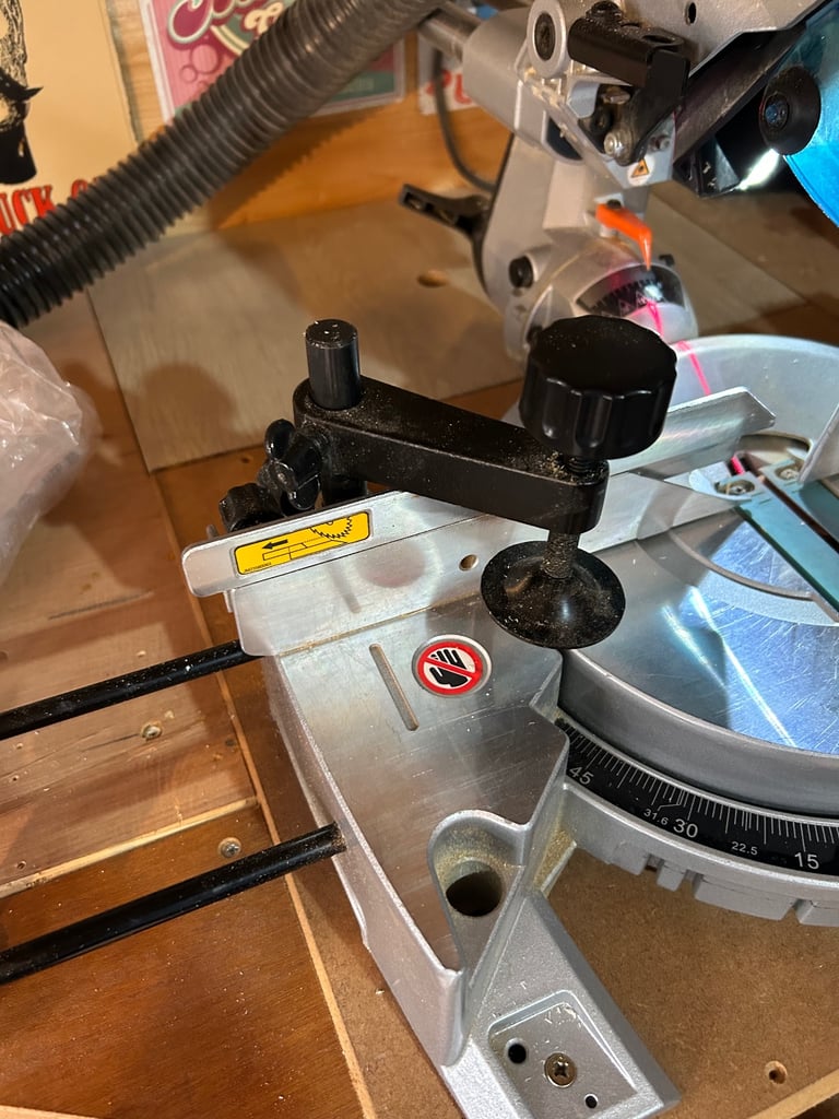 Makita mitre saw
