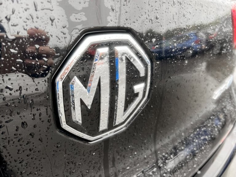  MG MG ZS Trophy SUV Electric Automatic