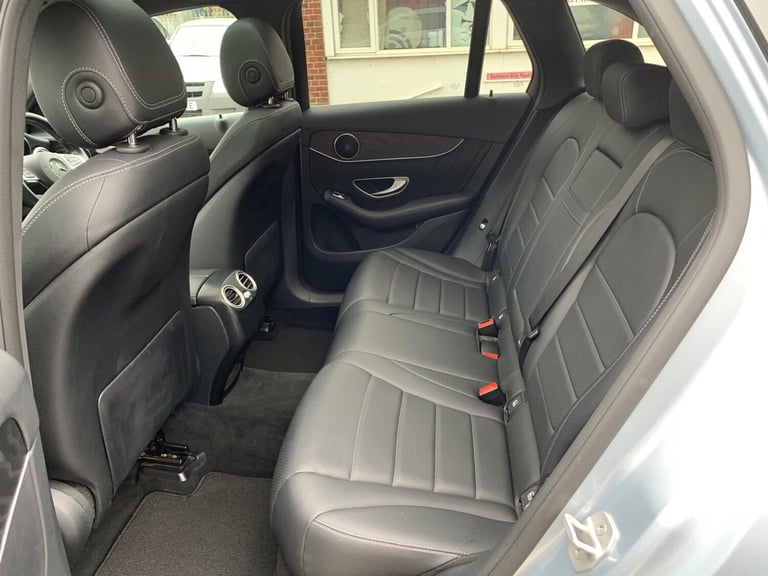 2016 Mercedes-Benz GLC 2.1 GLC220d AMG Line (Premium) SUV 5dr Diesel G-Tronic 4MATIC Euro 6 (s/s)...