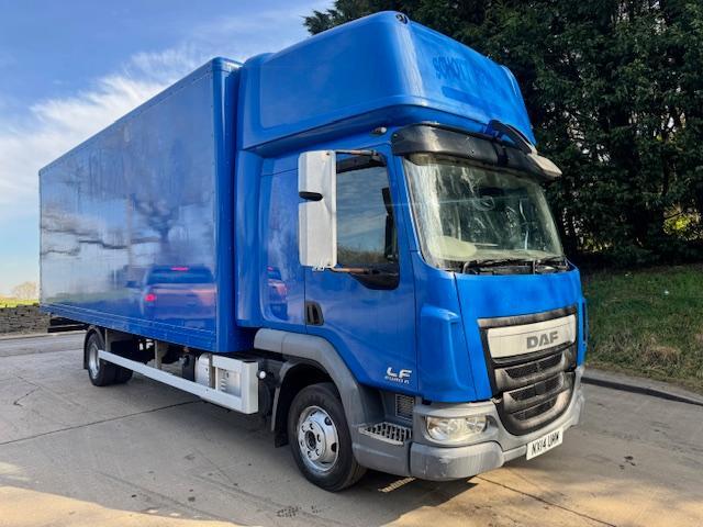 2014 14 DAF LF 210 Euro 6 high roof double sleeper 22ft box tie rails