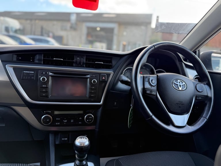 2014 Toyota Auris 1.6 V-Matic Icon Euro 5 5dr HATCHBACK Petrol Manual