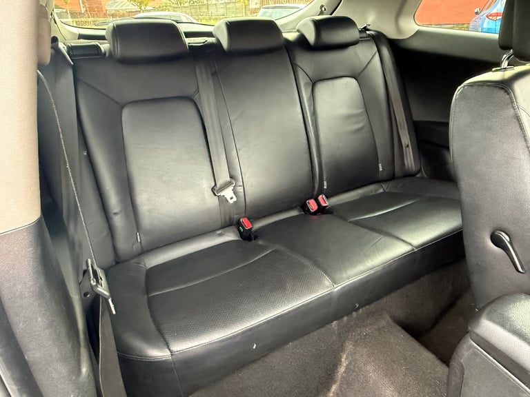 Kia, PRO CEED, Hatchback, 2013, Manual, 1582 (cc), 3 doors