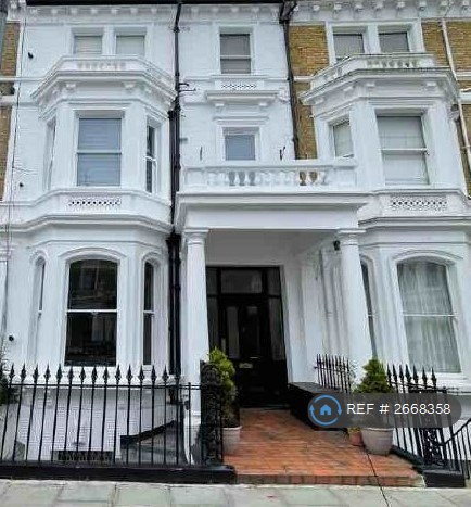 1 bedroom flat in Sinclair Gardens, London, W14 (1 bed) (#2668358)