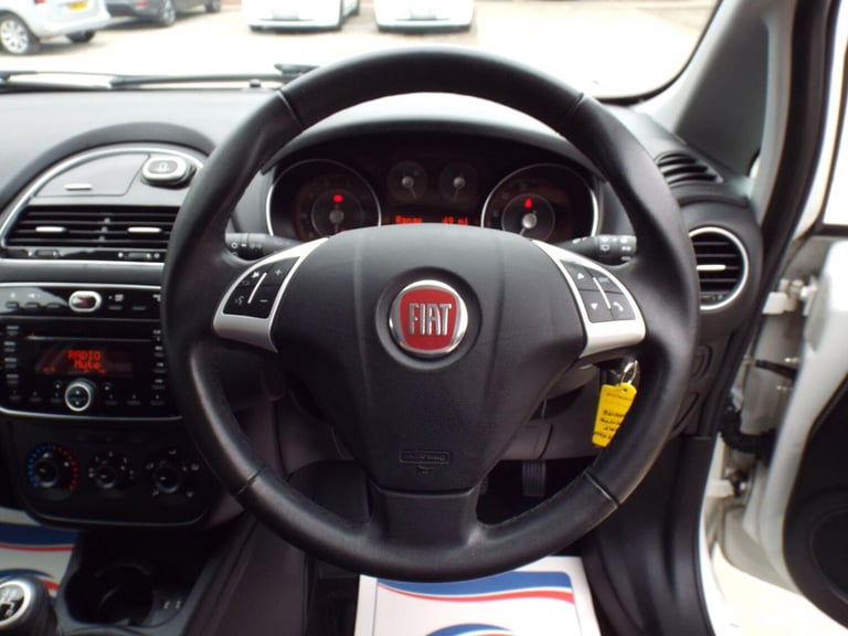 2014 Fiat Punto 1.2 Easy Euro 6 5dr HATCHBACK Petrol Manual