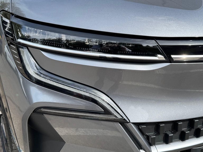 2024 Renault Megane E Tech comfort range 60kWh techno Auto 5dr (22kW Charger) HATCHBACK Electric ...