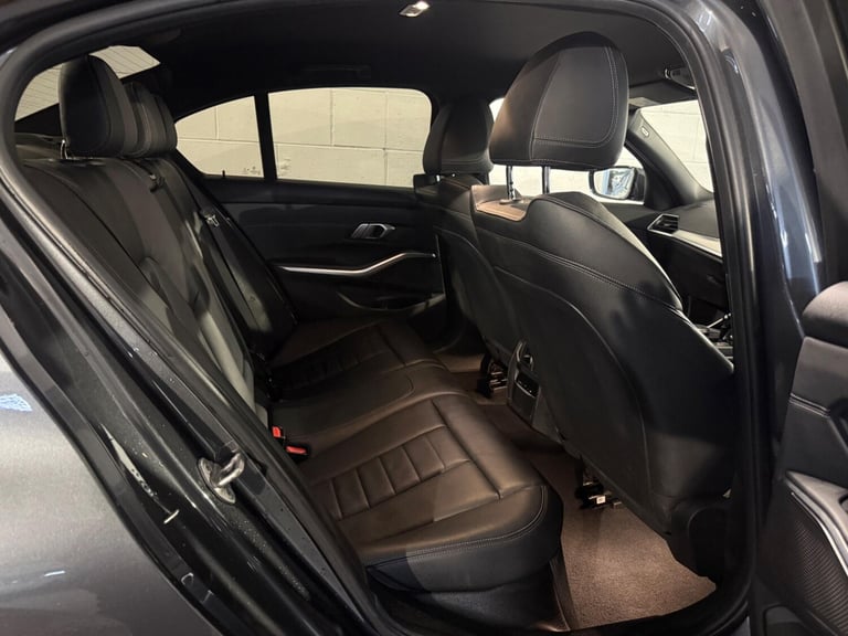 2020 BMW 3 Series 2.0 330e 12kWh M Sport Auto Euro 6 (s/s) 4dr SALOON Petrol/Electric Hybrid Auto...