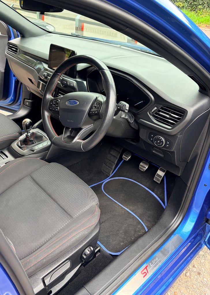 Ford Focus ST Line 2019 (68 plate) 