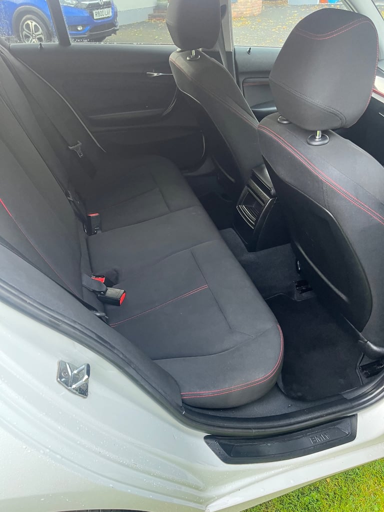 BMW, 1 SERIES, Hatchback, 2012, Manual, 1995 (cc), 5 doors