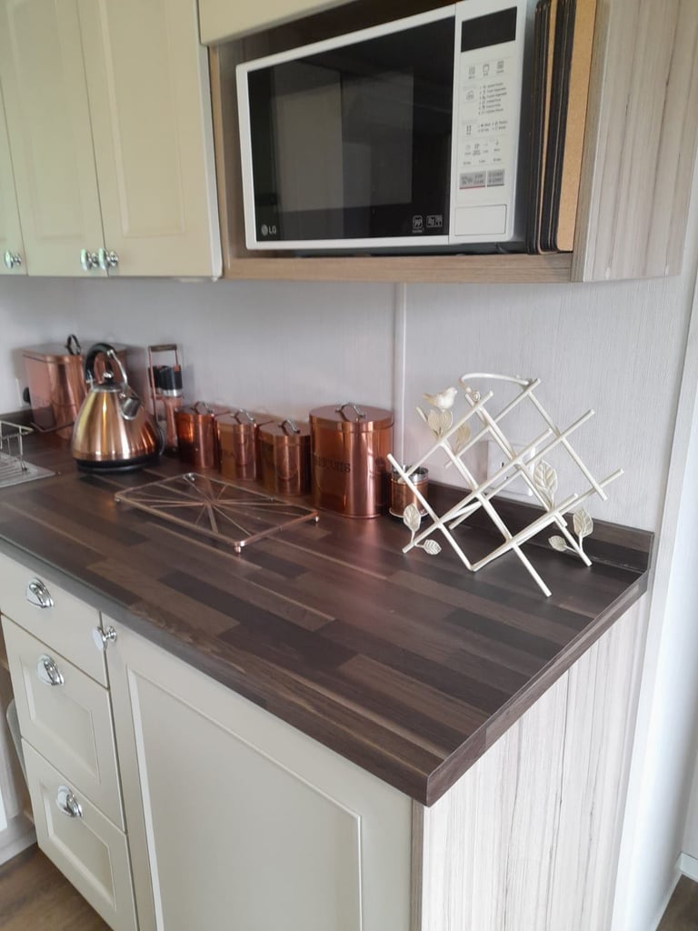 Static caravan lido leisure park