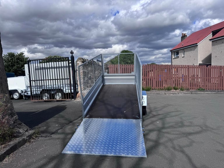 Brand New 7,7ft x 4,2ft Single Axle Trailer With 80CM Mesh And Ramp 750KG