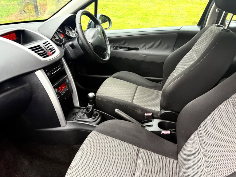 Peugeot, 207, Hatchback, 2010, Manual, 1397 (cc), 3 doors