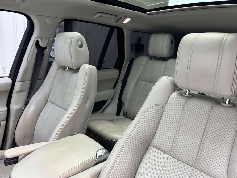 2015 Land Rover Range Rover 4.4 SDV8 Vogue SE 4dr Auto ESTATE DIESEL Automatic