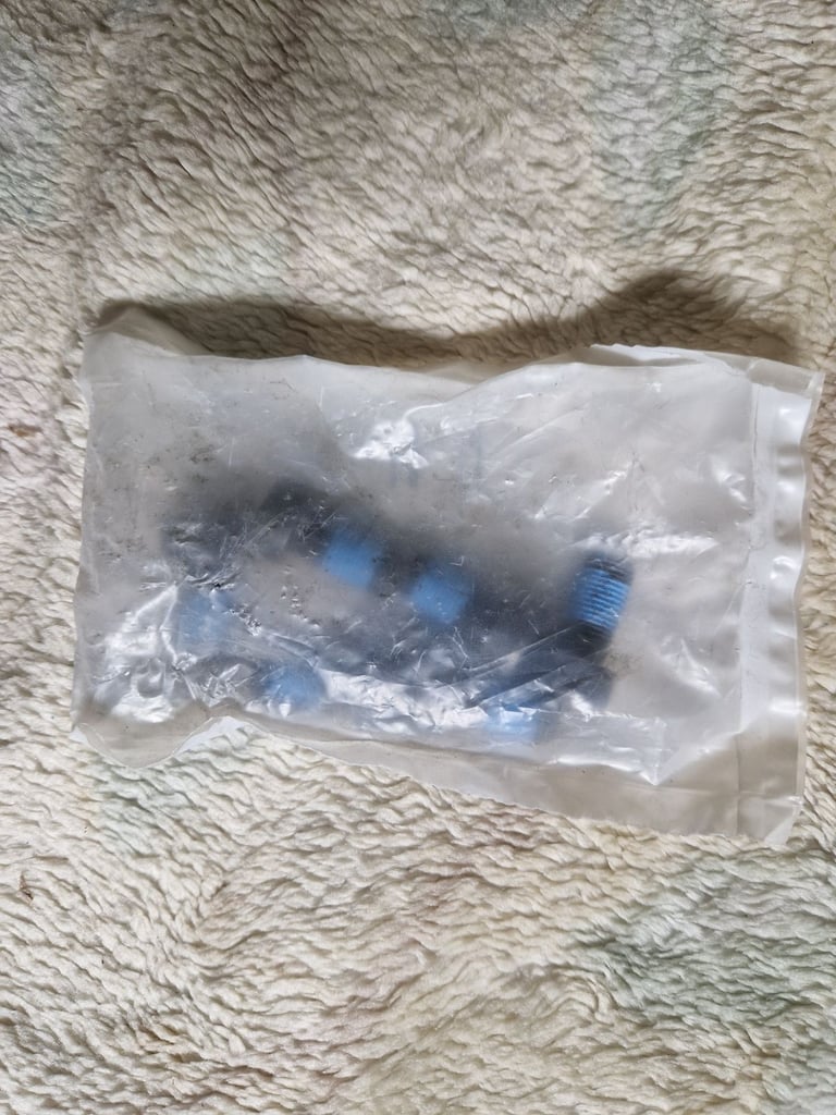 LUK Dual Mass Flywheel + Clutch Kit for 1.9 CDTI engines