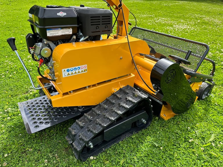 RAPTOR X Pedestrian Track Flail mower * VIDEO * Key Start 13.5HP Briggs & Stratton Engine