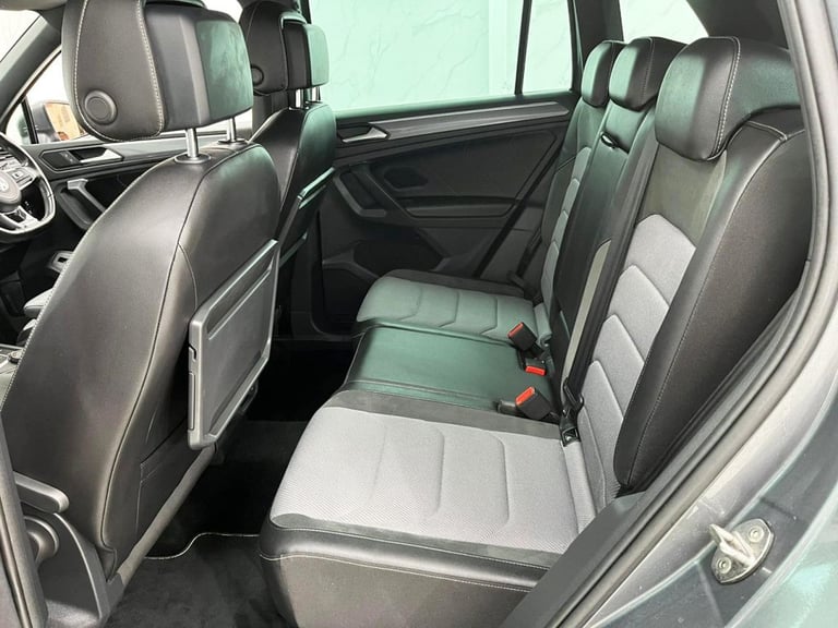 2020 Volkswagen Tiguan 2.0 TDI R-Line Tech SUV 5dr Diesel DSG 4Motion Euro 6 (s/s) (150 ps) ESTAT...