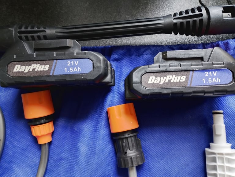 cordless power washer