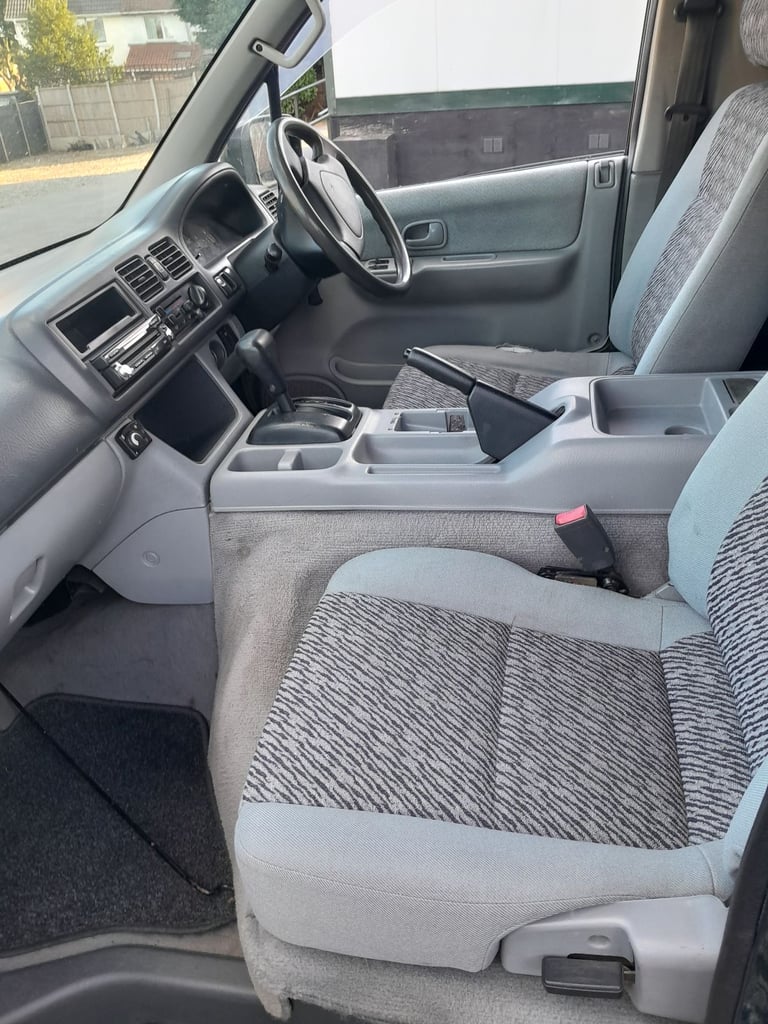 Mazda, 1995, 2490 (cc)