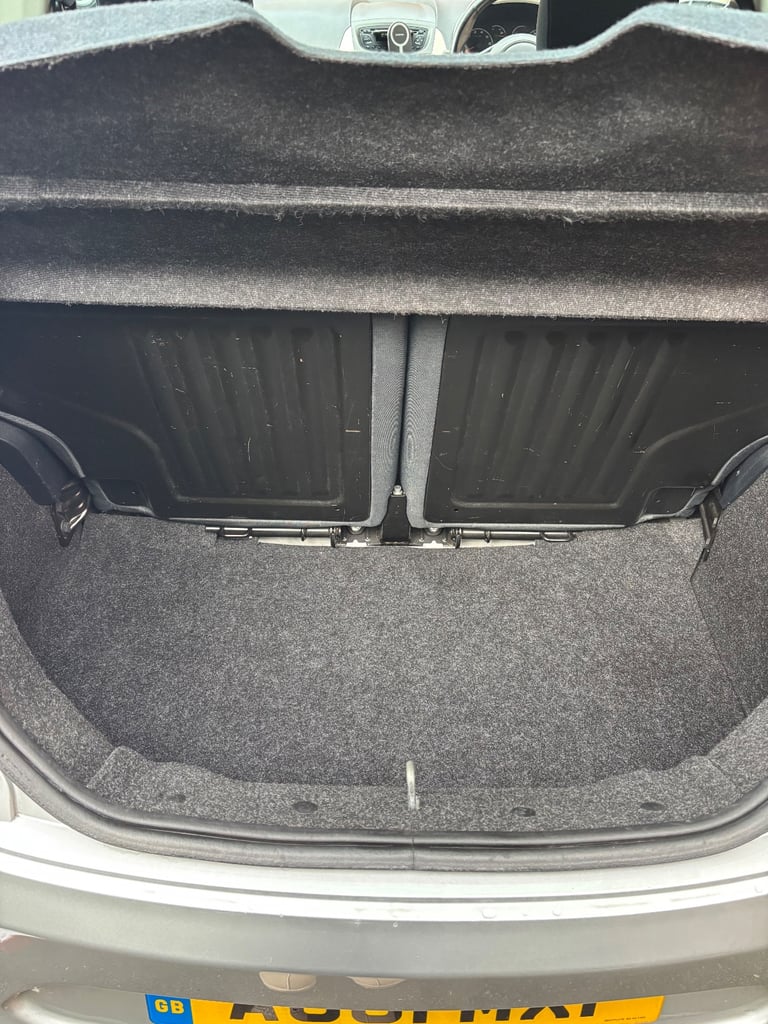 Ford, KA, Hatchback, 2011, Manual, 1242 (cc), 3 doors