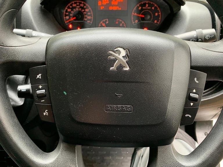 2019 Peugeot Boxer 335 L3H2 PROFESSIONAL 2.0 BLUE HDI LWB VAN (EURO 6) NO VAT !