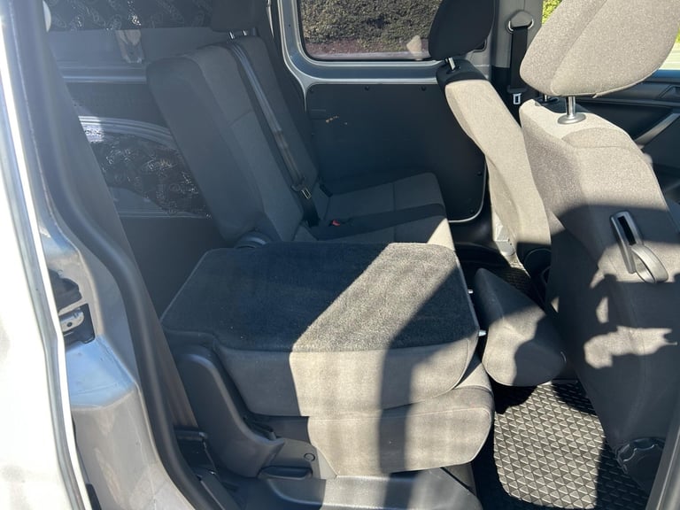 2018 Volkswagen Caddy Maxi 2.0 TDi C20 Maxi FWD 5dr (Window) WINDOW VAN Diesel Manual