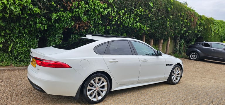 2016 Jaguar XF R-Sport 2.0D 180 Automatic 