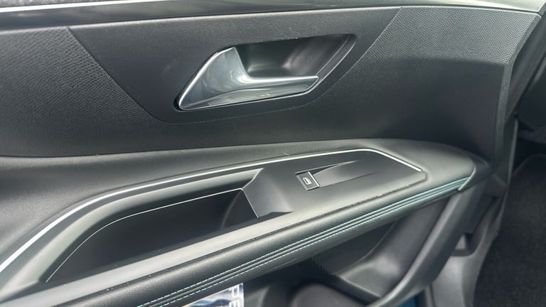 2023 Peugeot 3008 1.5 BlueHDi Allure Premium + SUV 5dr Diesel EAT Euro 6 (s/s) (130 ps) SUV Diese...