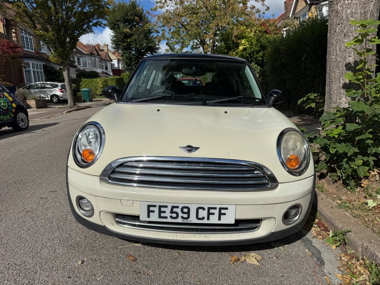 Cheap Mini Cooper HATCHBACK, 2009, Manual, 1598 (cc),3 doors for sale in North Finchley, Greater London