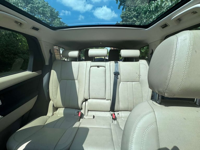 2015 Land Rover Discovery Sport 2.2 Discovery Sport HSE SD4 Auto 4WD 5dr SUV Diesel Automatic