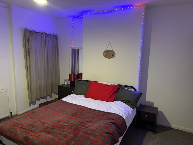 Furnished Large Double Rooms for rent