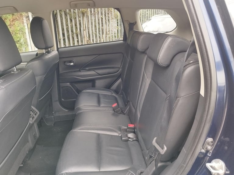 2020 Mitsubishi Outlander 2.0 MIVEC Exceed SUV 5dr Petrol CVT 4WD Euro 6 (s/s) (150 ps) ESTATE Pe...