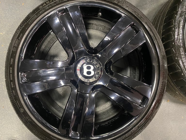 19” inch genuine Bentley alloy wheels 5x112 gt Vw golf caddy scirocco