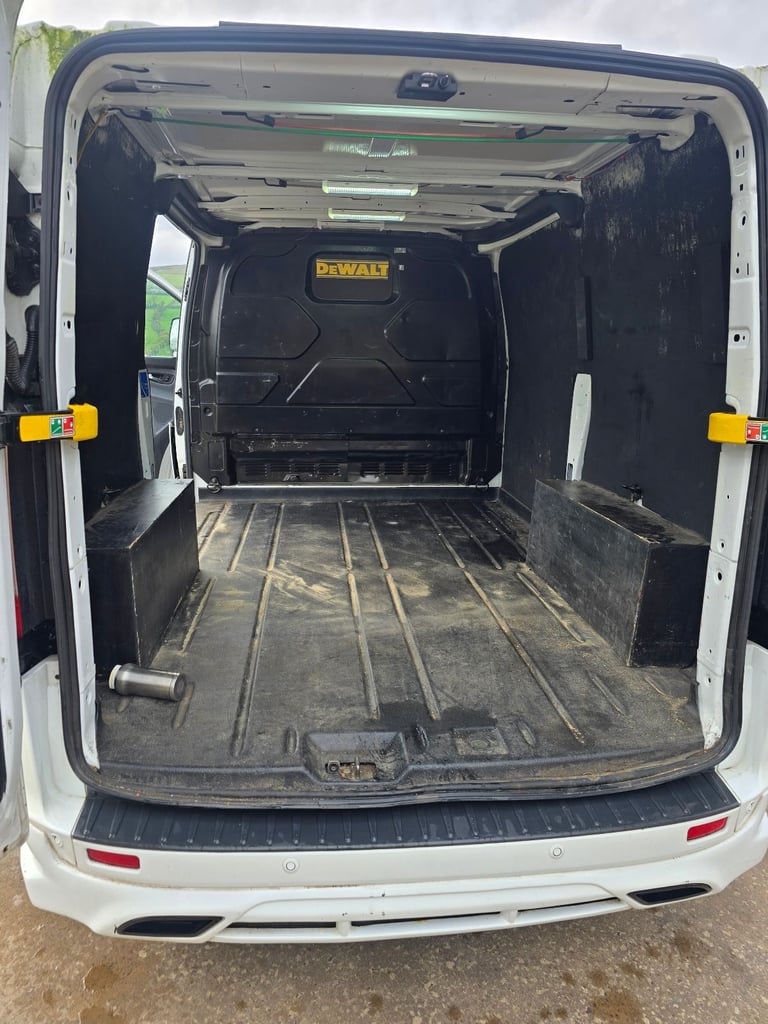 Ford, TRANSIT CUSTOM, Panel Van, 2016, Manual, 1996 (cc)