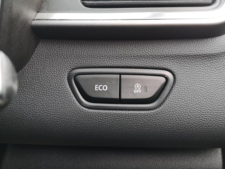 2017 Renault Kadjar 1.5 dCi Dynamique S Nav Euro 6 (s/s) 5dr HATCHBACK Diesel Manual