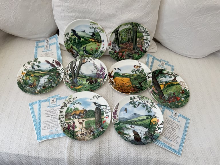 Vintage Wedgwood plates