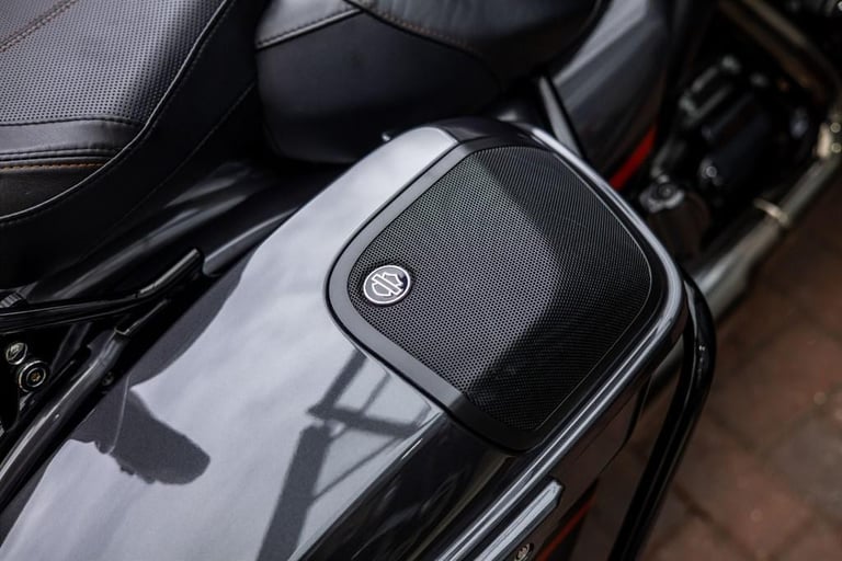 Harley-Davidson CVO SPORTGLIDE ! PANNIERS ! STUNNING